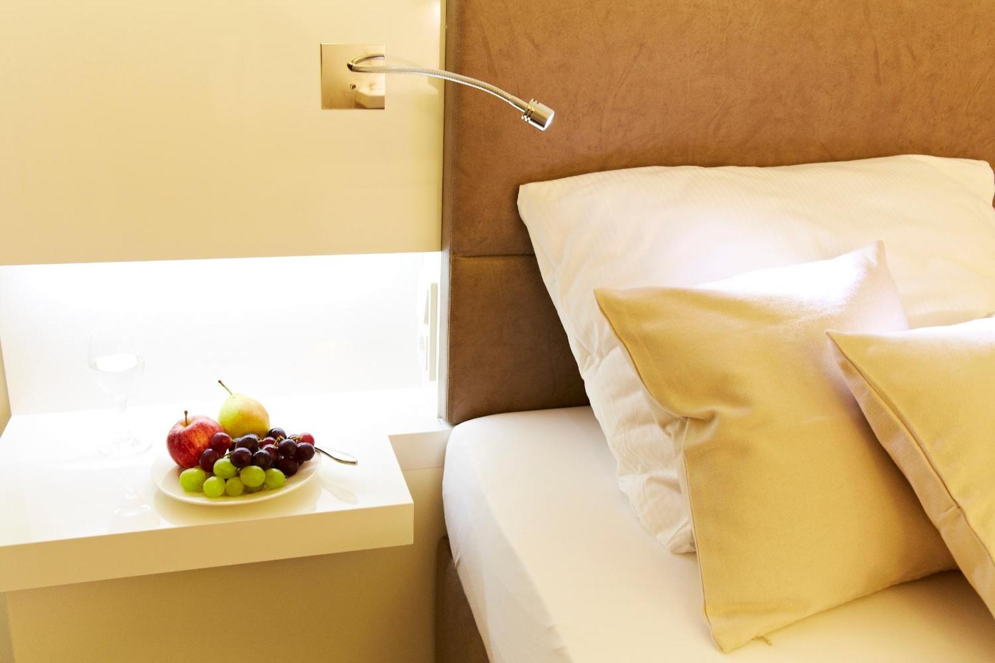Landhotel Sonne Neuendettelsau Kültér fotó